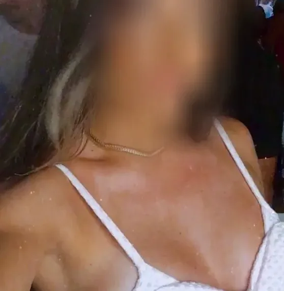Cara, 39
