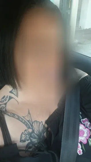 Emilia, 37