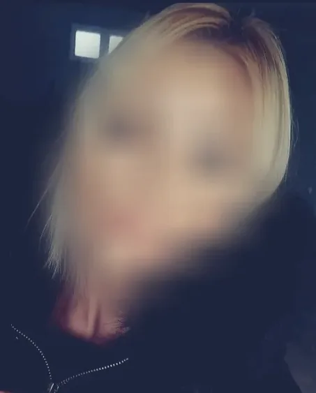 Fabienne, 25