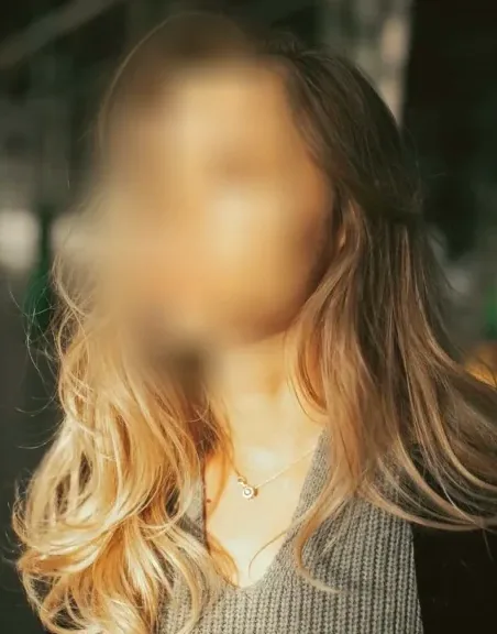 Isabell, 40