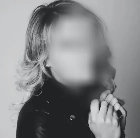 Klara, 33