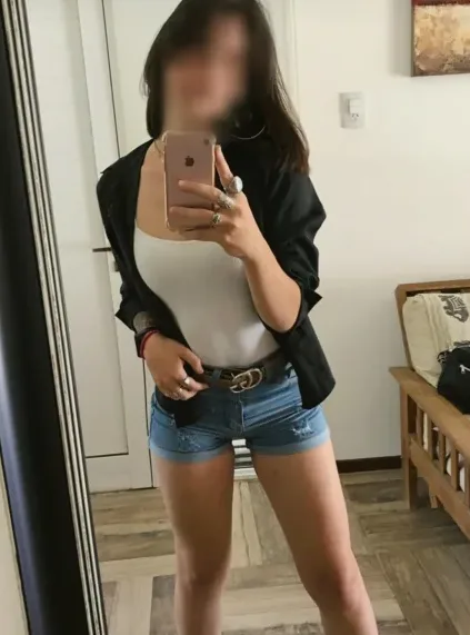 Merle, 29