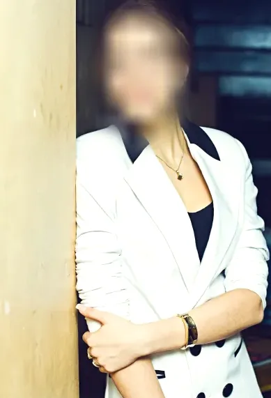 Mira, 30