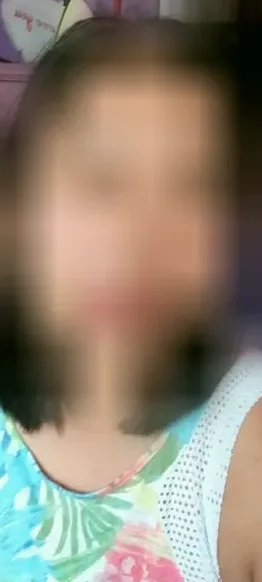 Sophie, 37